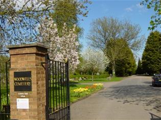 Image of the entrance to Woodwells Cemetery